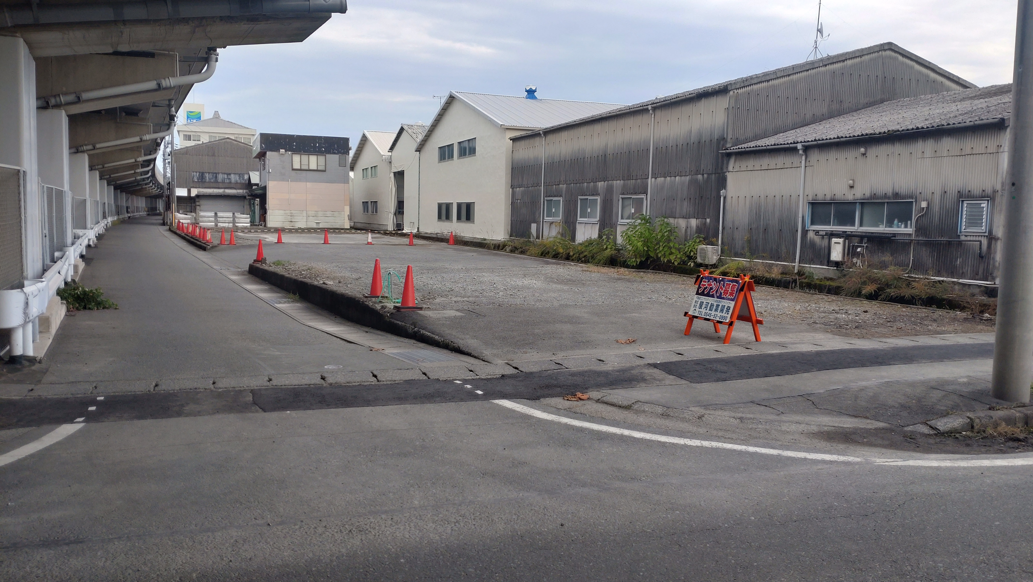 富士市依田橋貸土地214坪