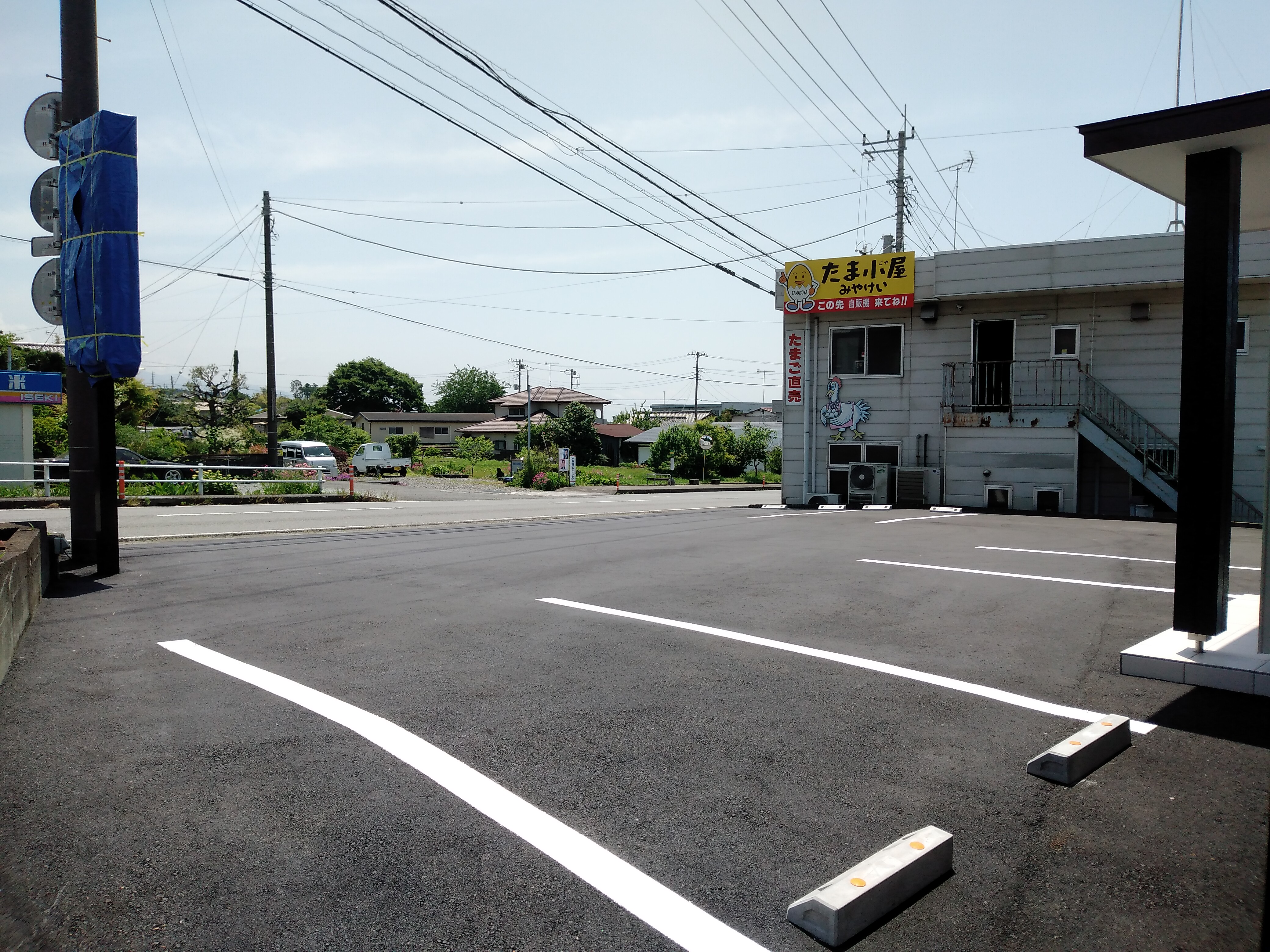富士宮市北山　駐車場が広い貸事務所 前面にもゆったり駐車5台可能