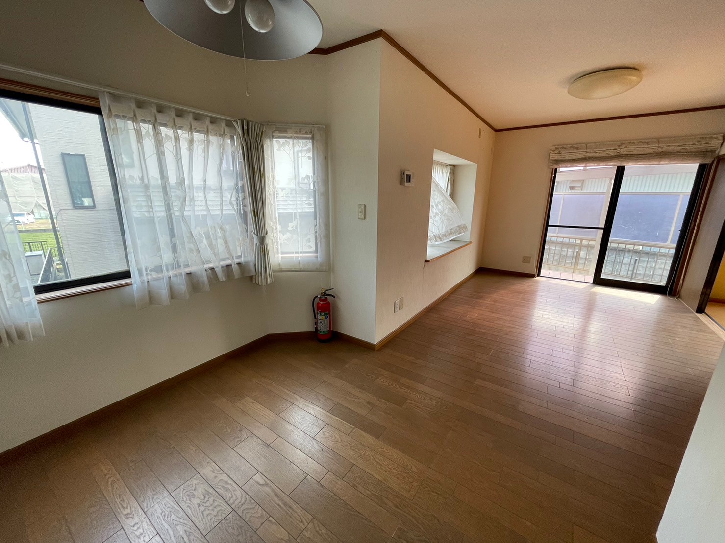 富士市石坂中古住宅