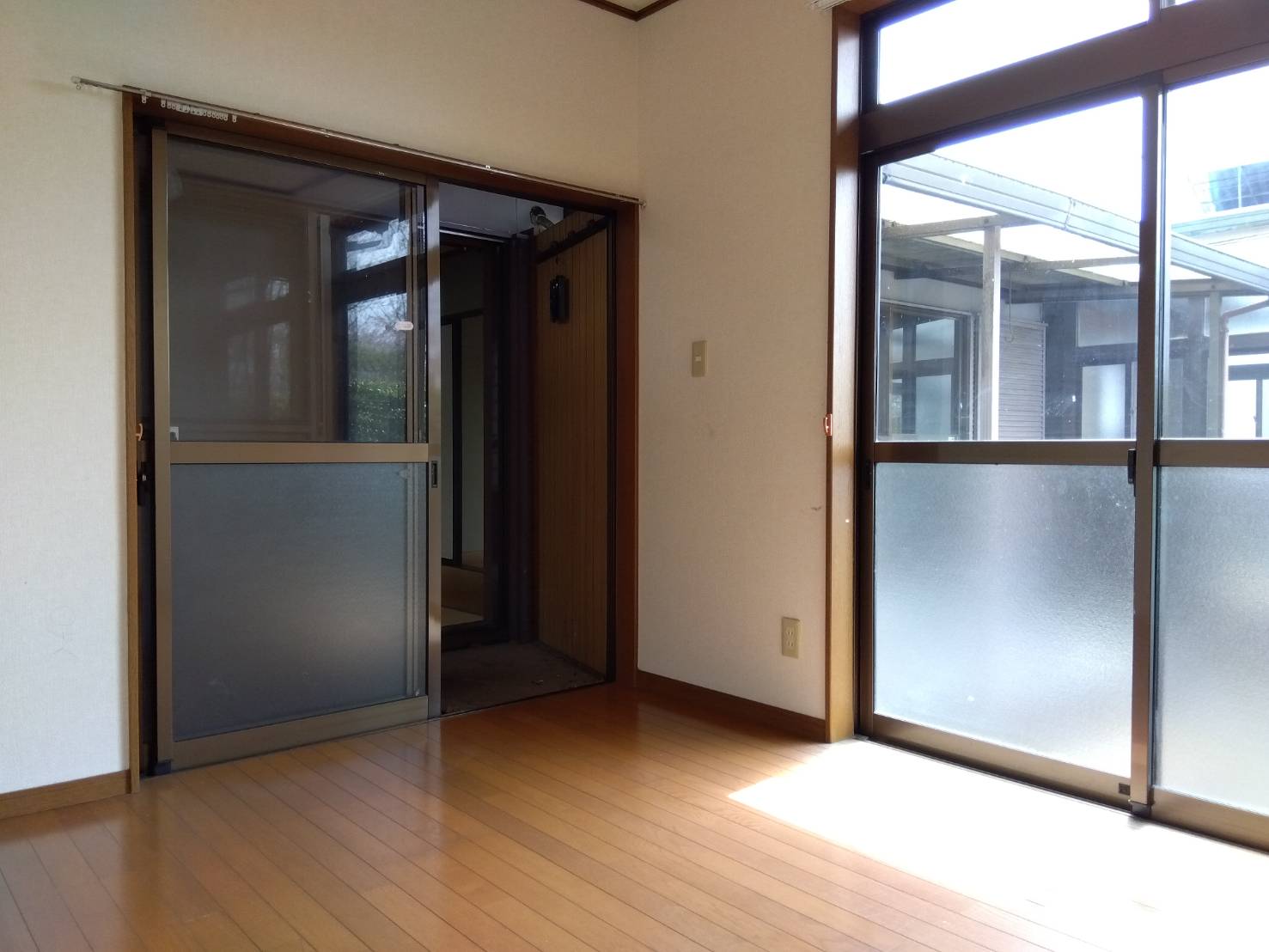 富士宮市万野原新田中古住宅