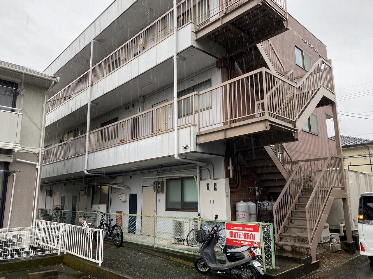 静岡市葵区川合3丁目アパート