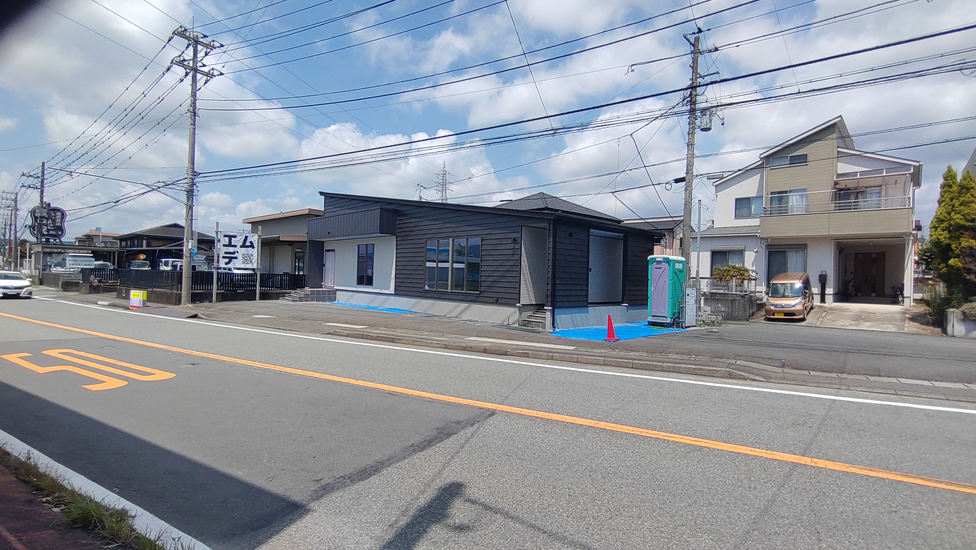 富士市香西複合路面店舗 A 店舗