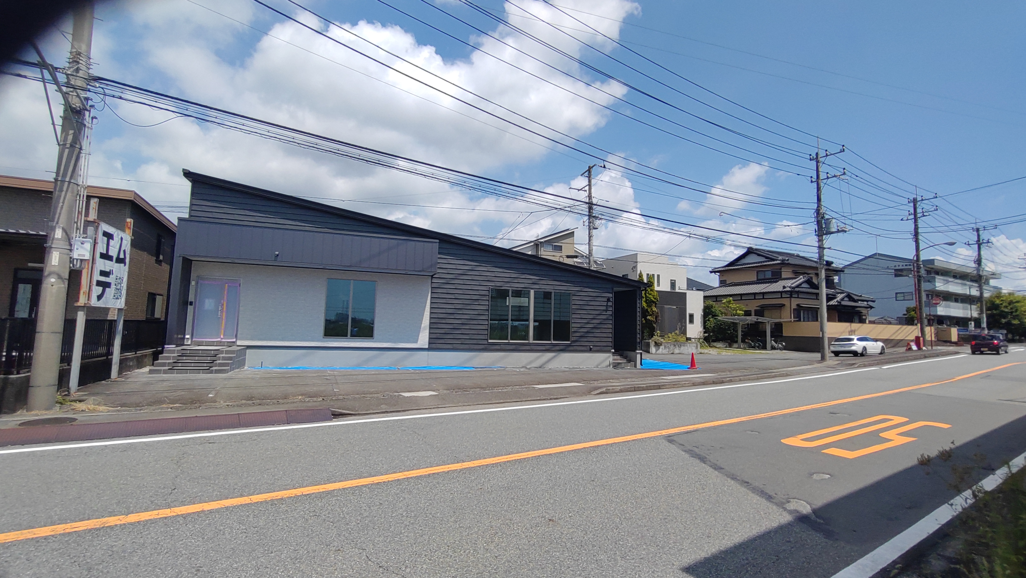 富士市香西複合路面店舗 A 店舗