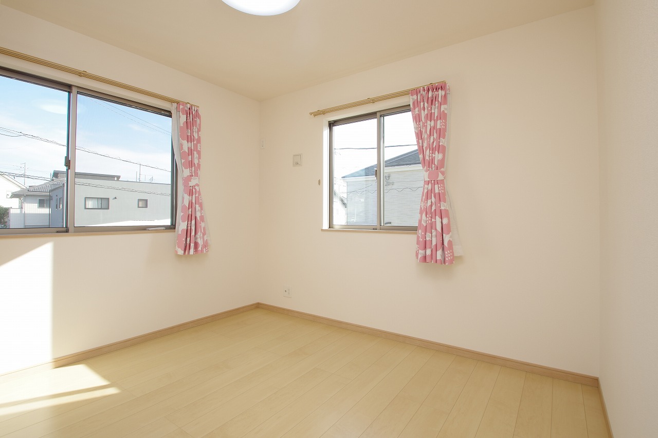 富士市伝法築浅中古住宅