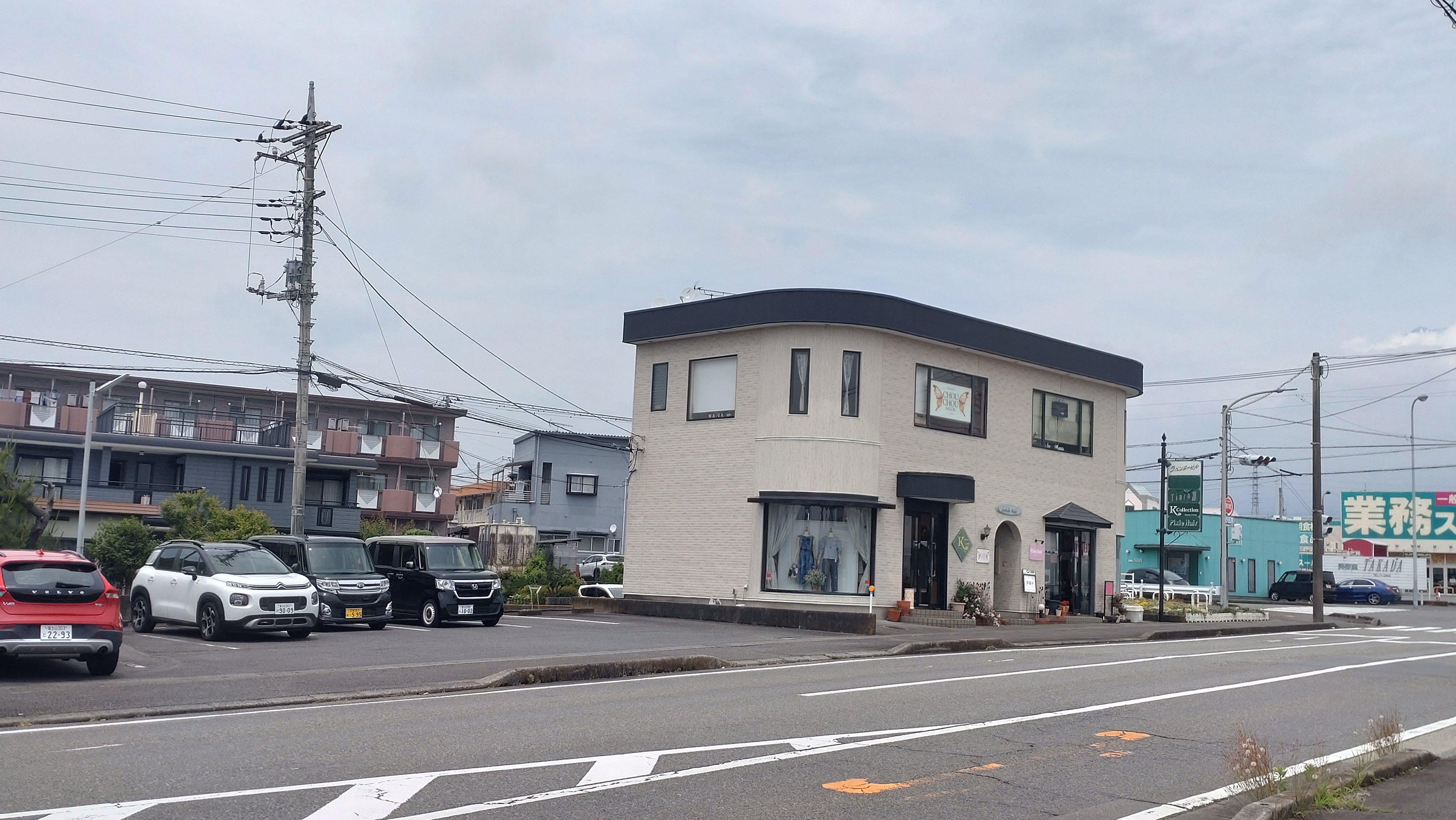 富士市厚原複合テナントビル