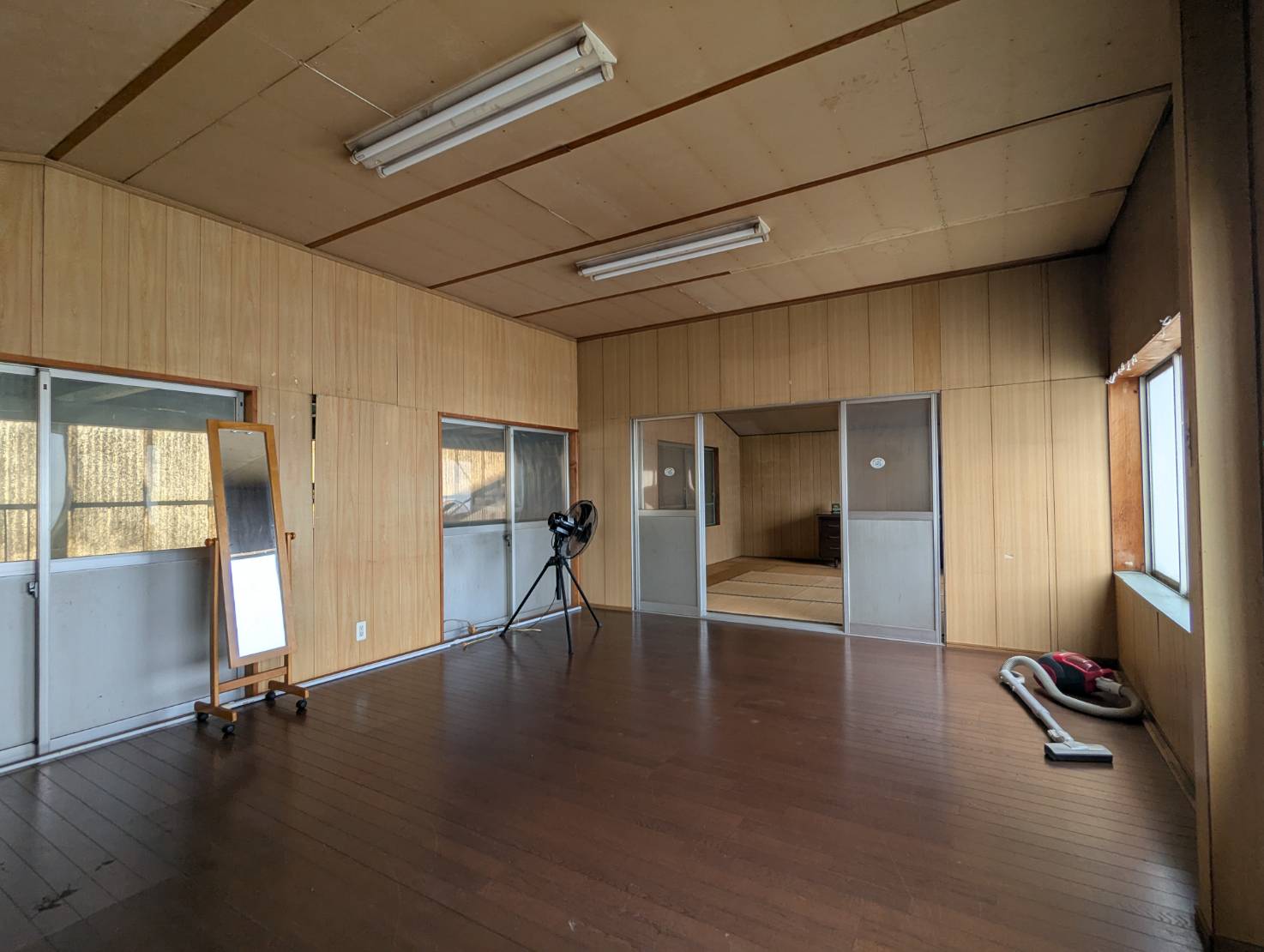 富士市松岡作業所付き中古住宅