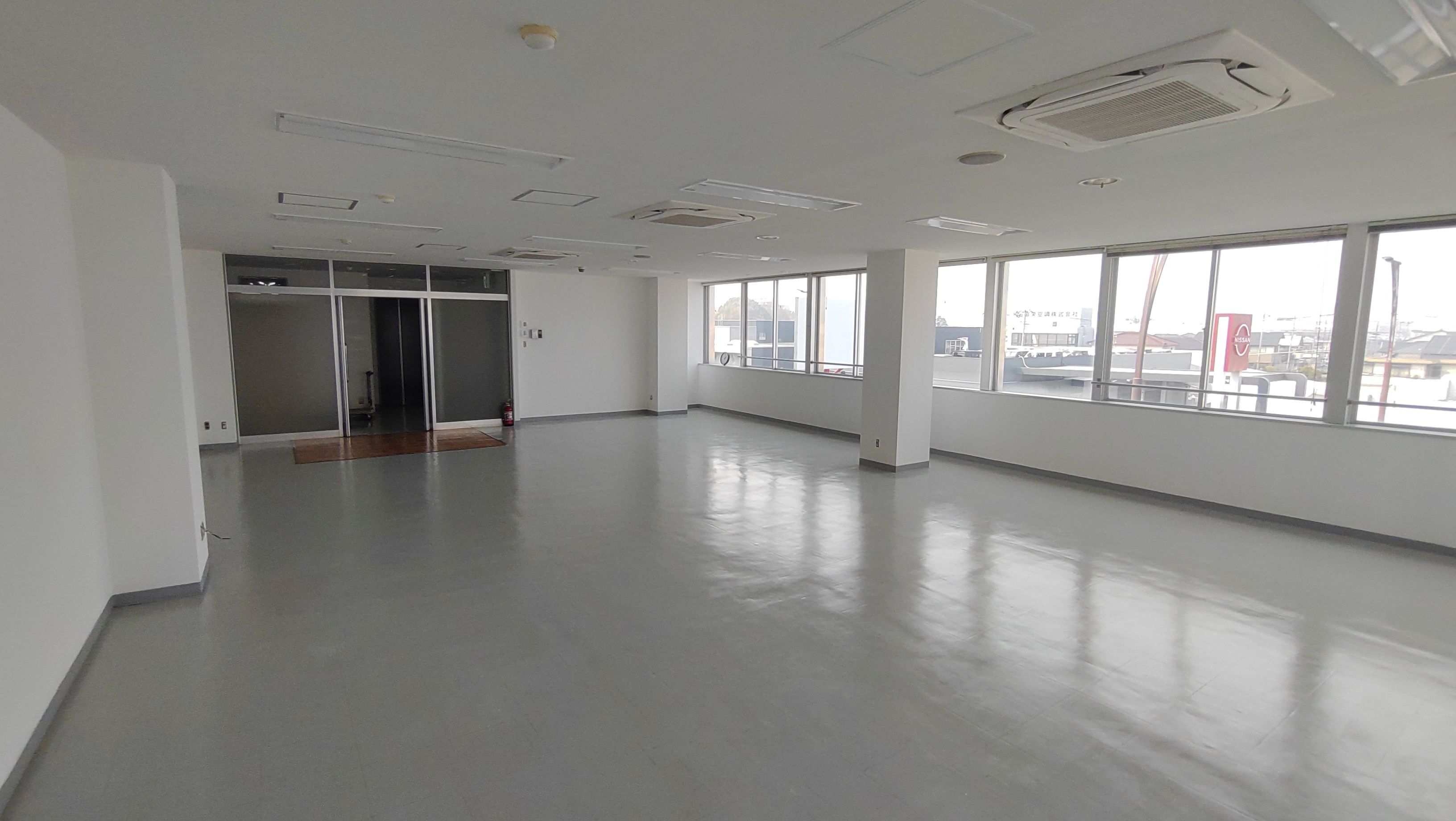 富士市本市場テナントビル3階