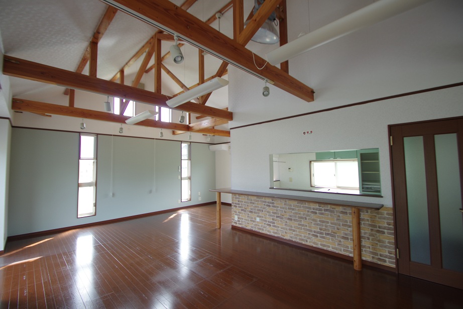 杉田中古ガレージ付き住宅