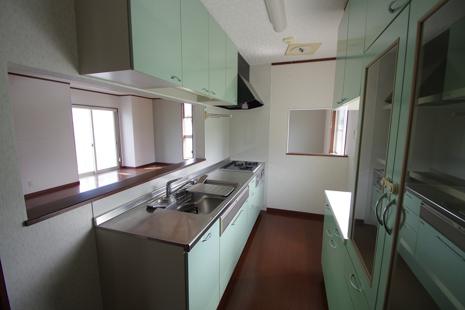 杉田中古ガレージ付き住宅