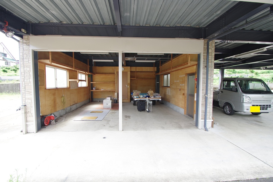 杉田中古ガレージ付き住宅