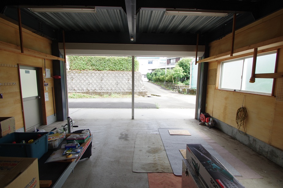 杉田中古ガレージ付き住宅