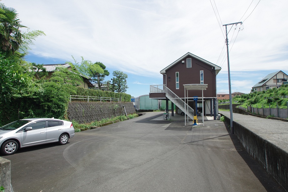 杉田中古ガレージ付き住宅