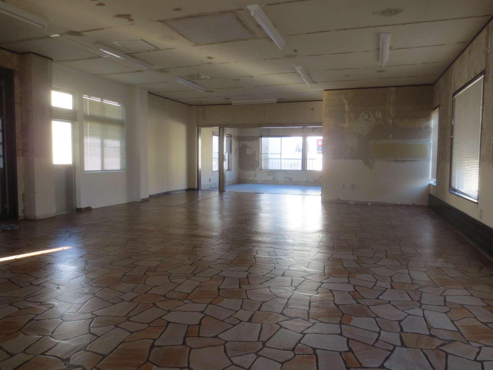 富士市役所北側複合テナント