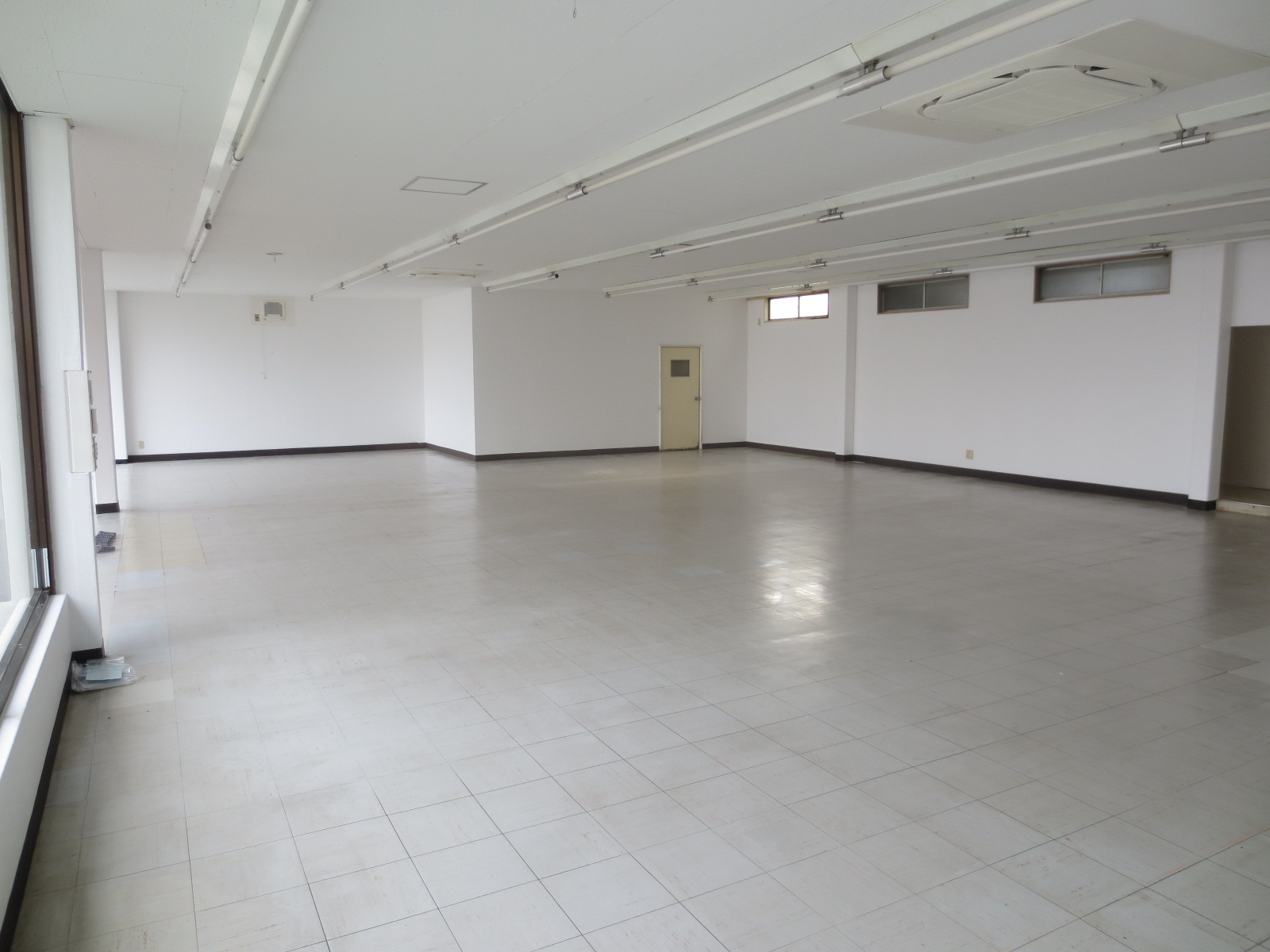 富士市石坂ロードサイドテナント