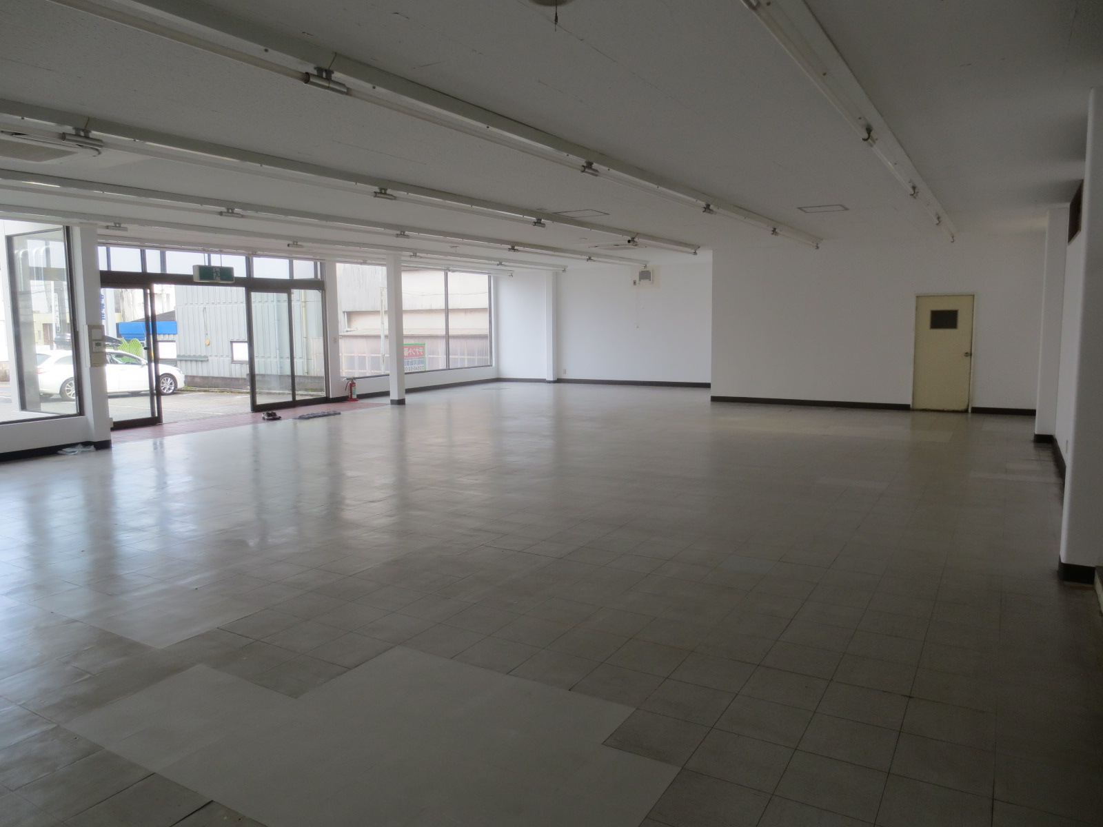 富士市石坂ロードサイドテナント