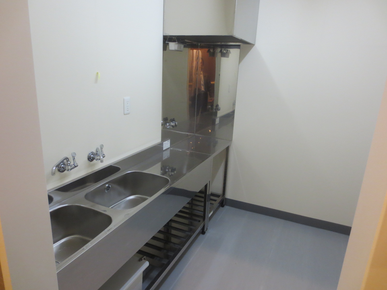 富士市吉原4丁目複合テナントビル　KLOVER B type