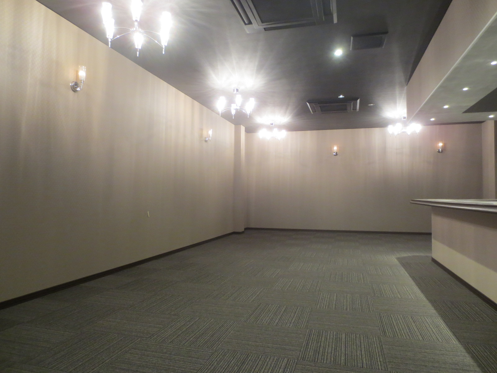 富士市吉原4丁目複合テナントビル　KLOVER B type