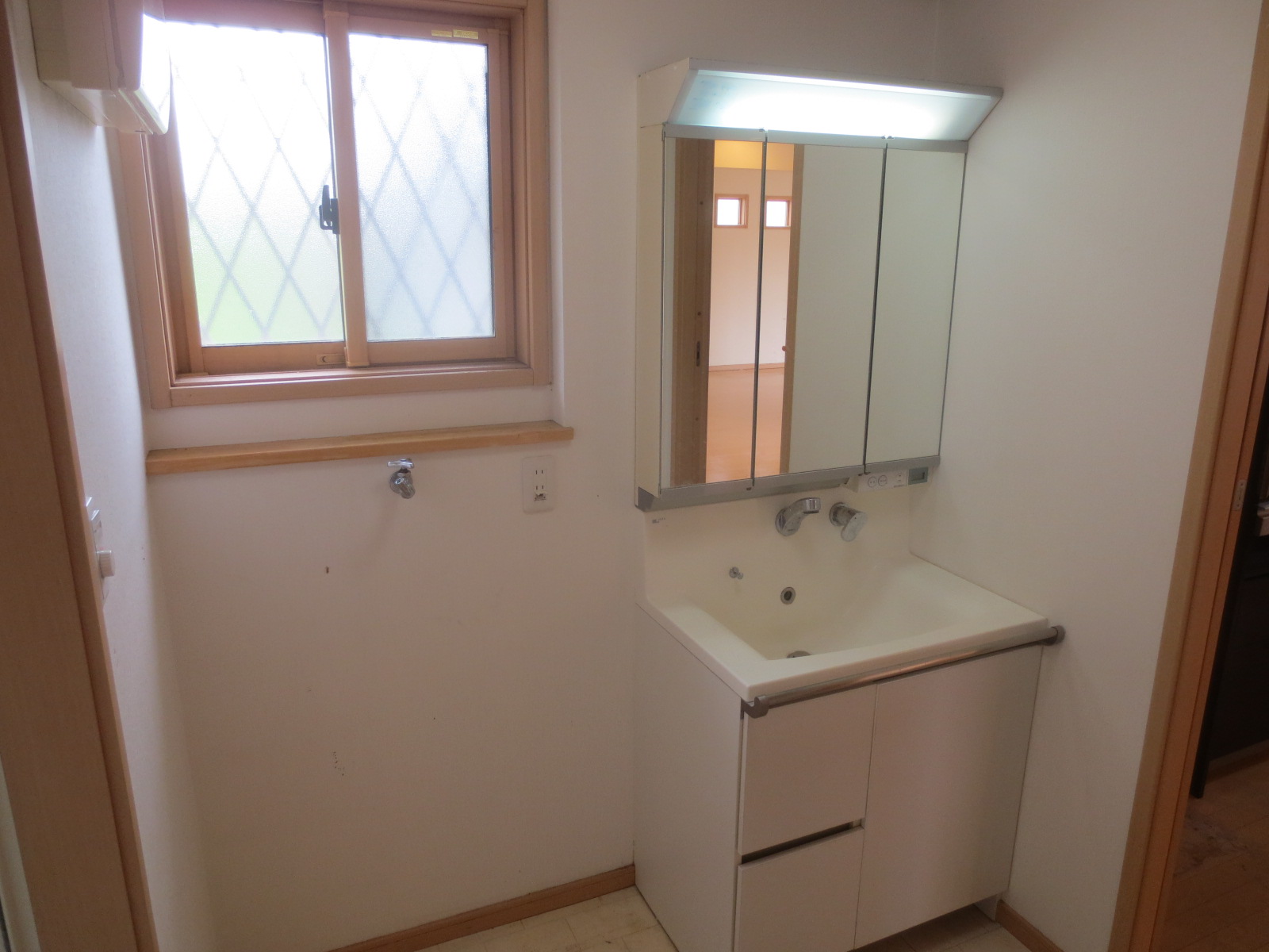 大渕字横沢中古住宅　（築浅住宅）