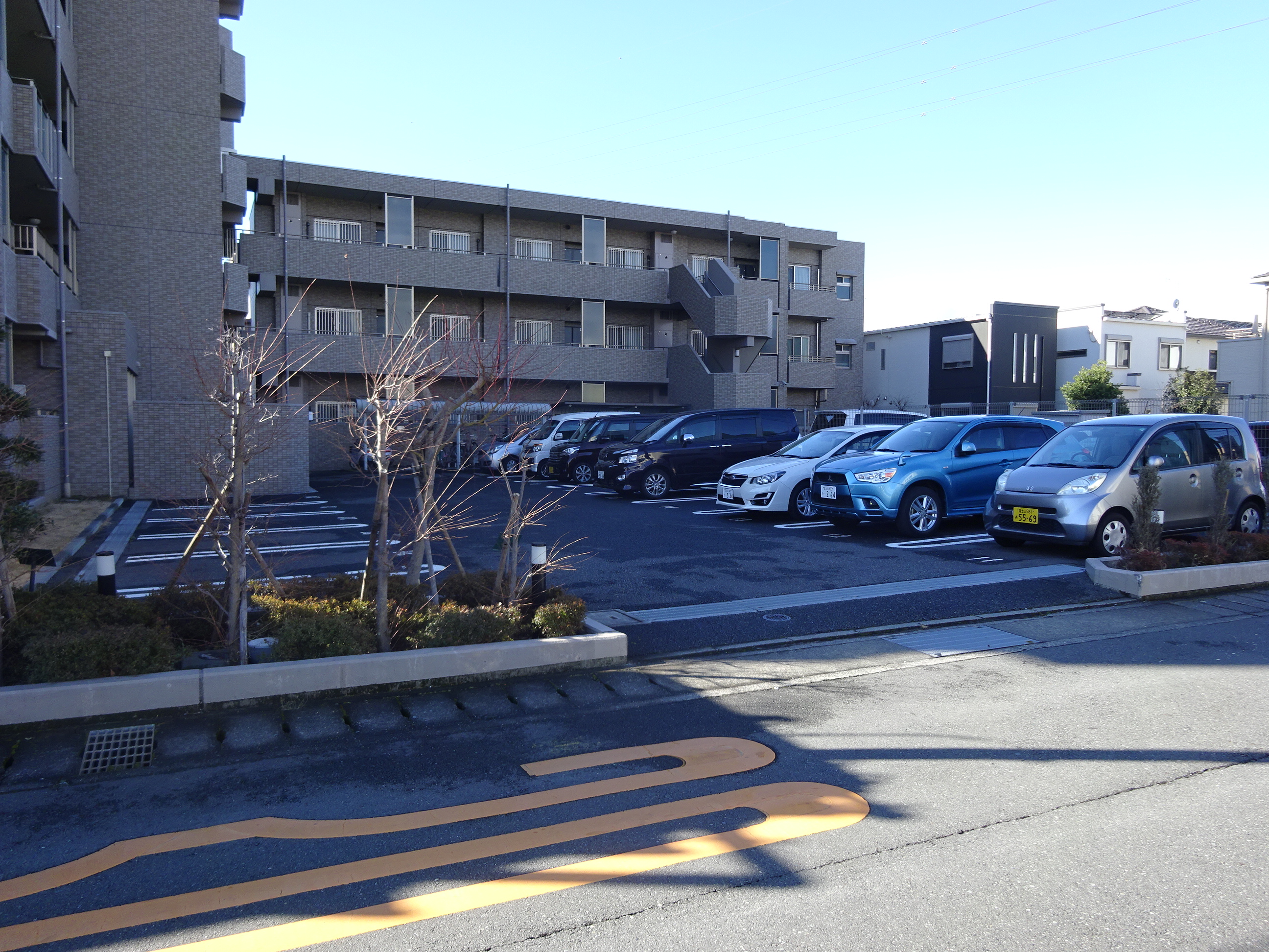 サーパス日乃出町公園1階（東南角部屋）