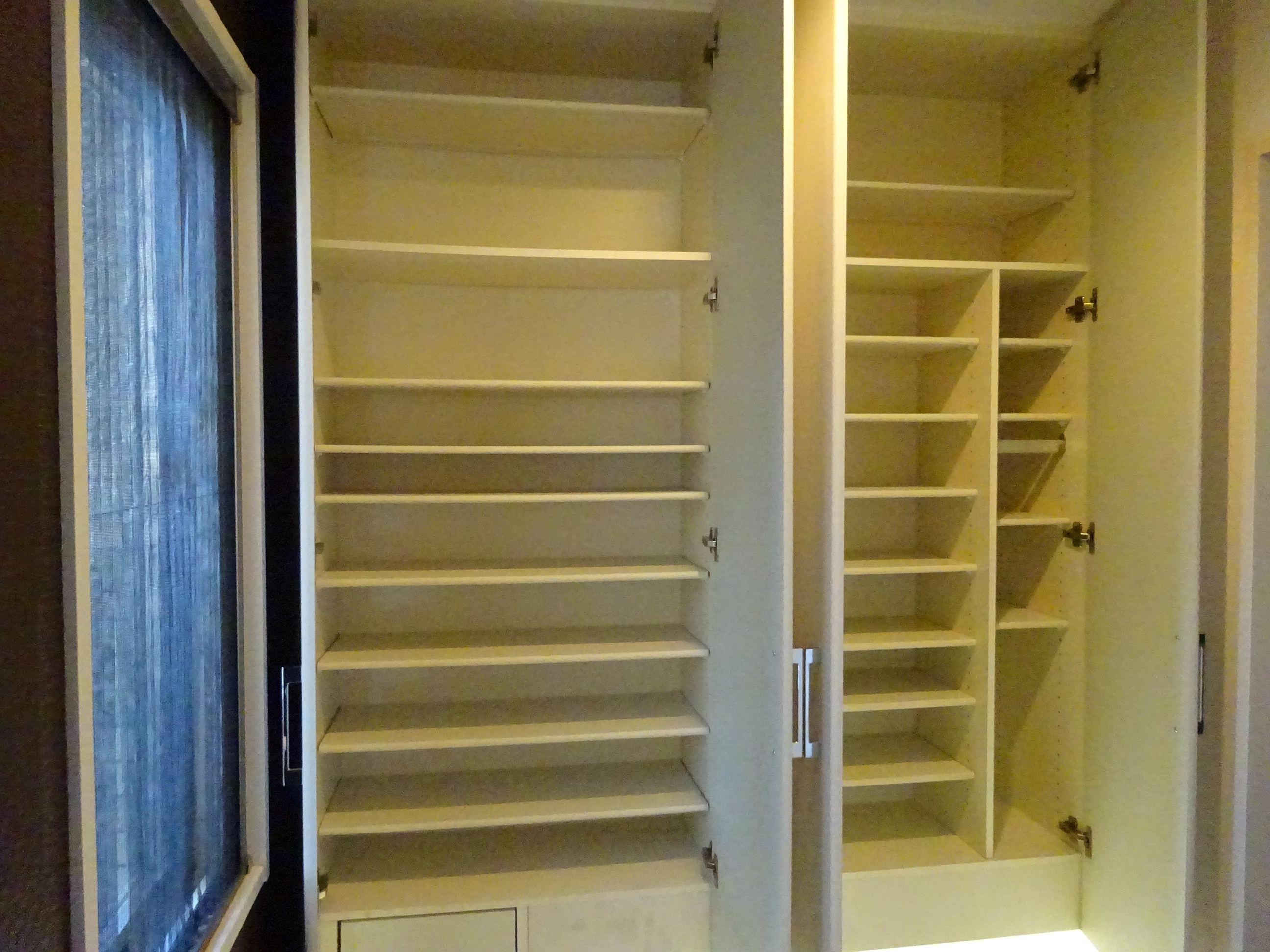 サーパス日乃出町公園（東南角部屋）