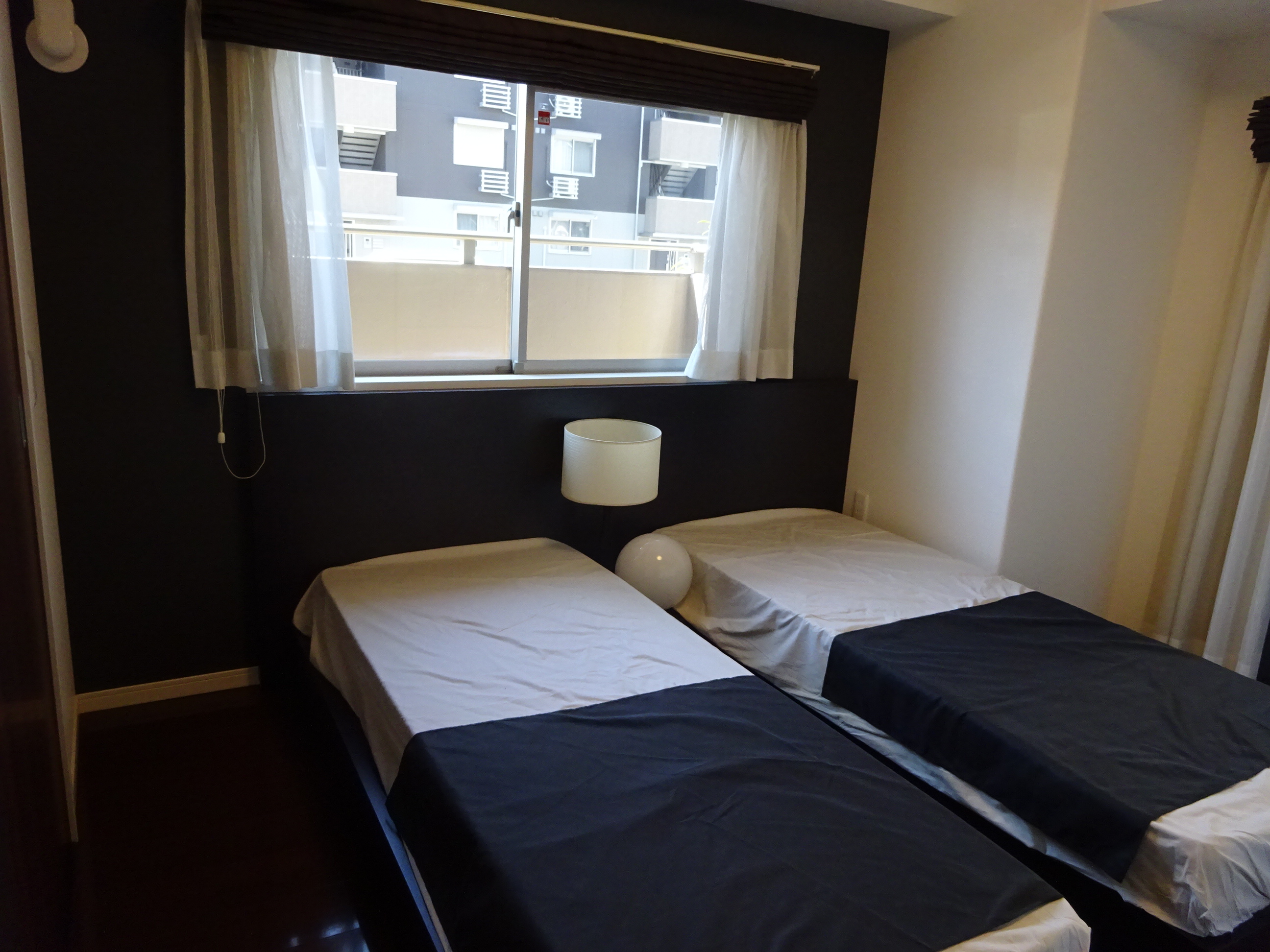 サーパス日乃出町公園（東南角部屋）