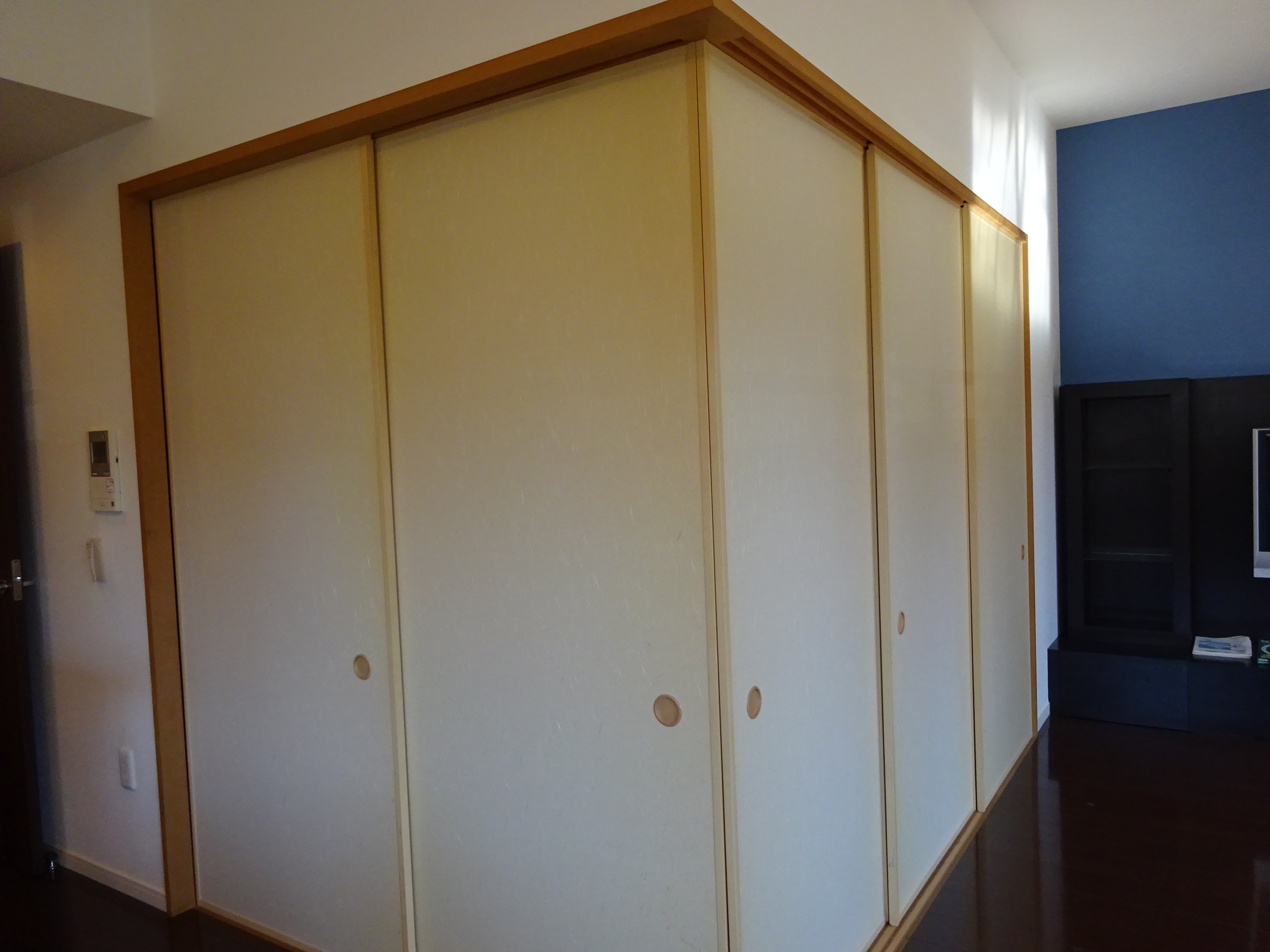 サーパス日乃出町公園（東南角部屋）