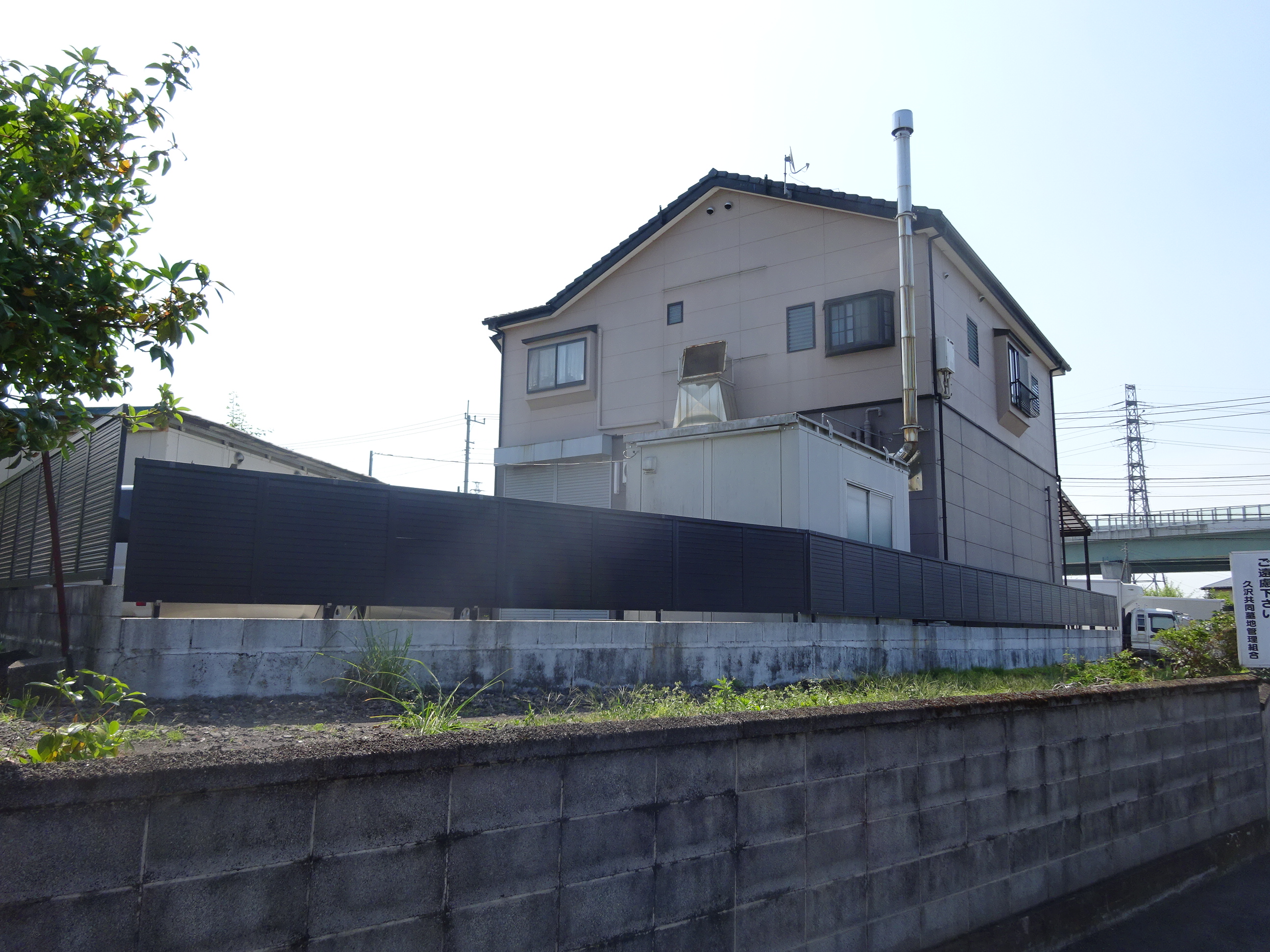 富士市久沢ガレージ付き中古住宅