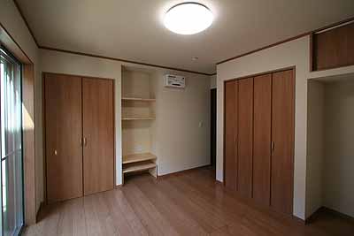 富士市伝法太陽光パネル搭載 築浅中古住宅