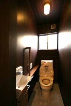 富士市伝法太陽光パネル搭載 築浅中古住宅