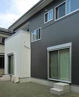 富士市伝法太陽光パネル搭載 築浅中古住宅