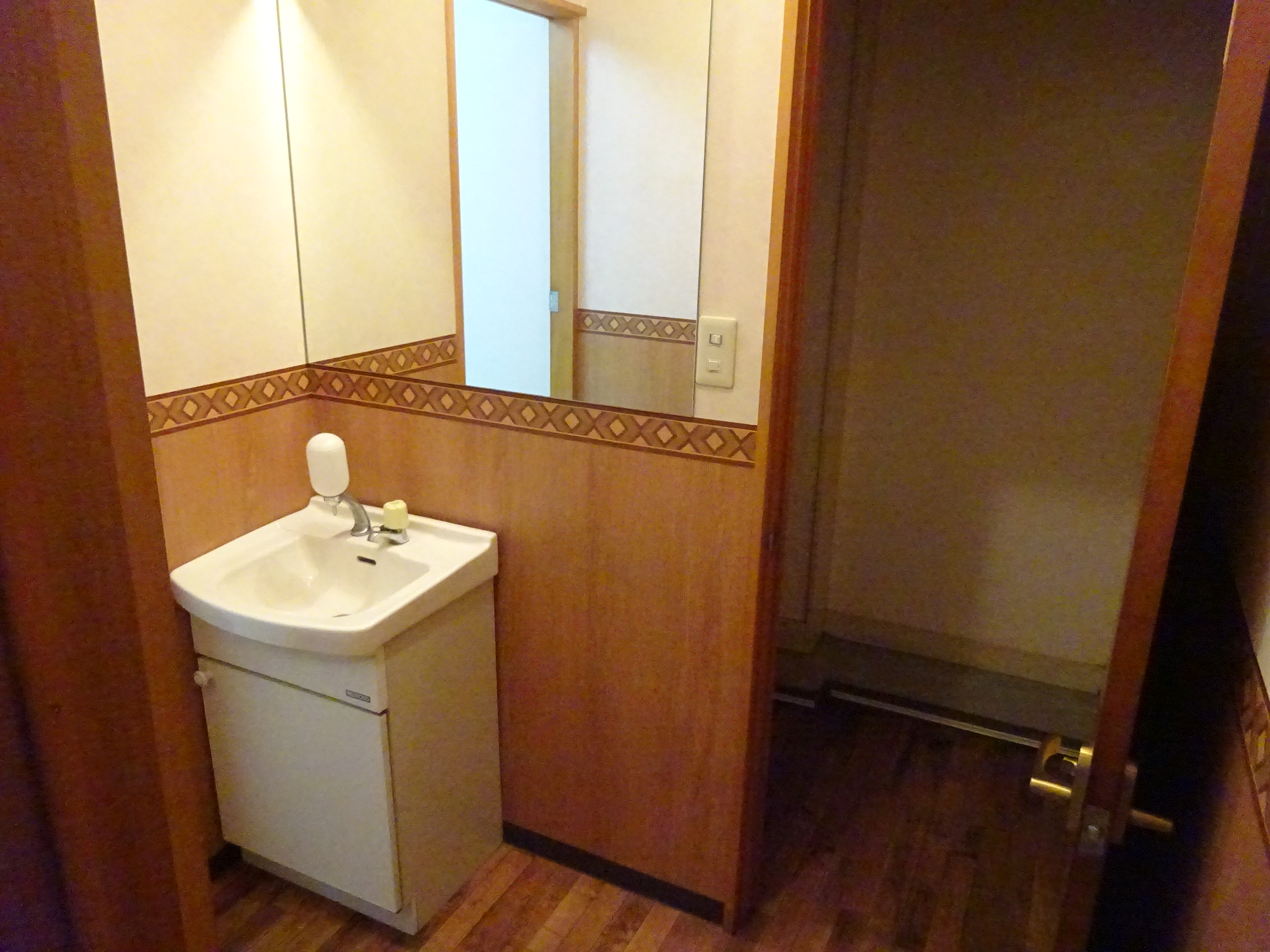 静岡市清水区中矢部町スルガ路面店舗・事務所