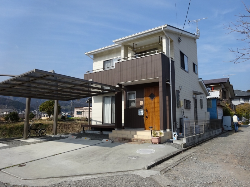 富士市南松野築浅中古住宅