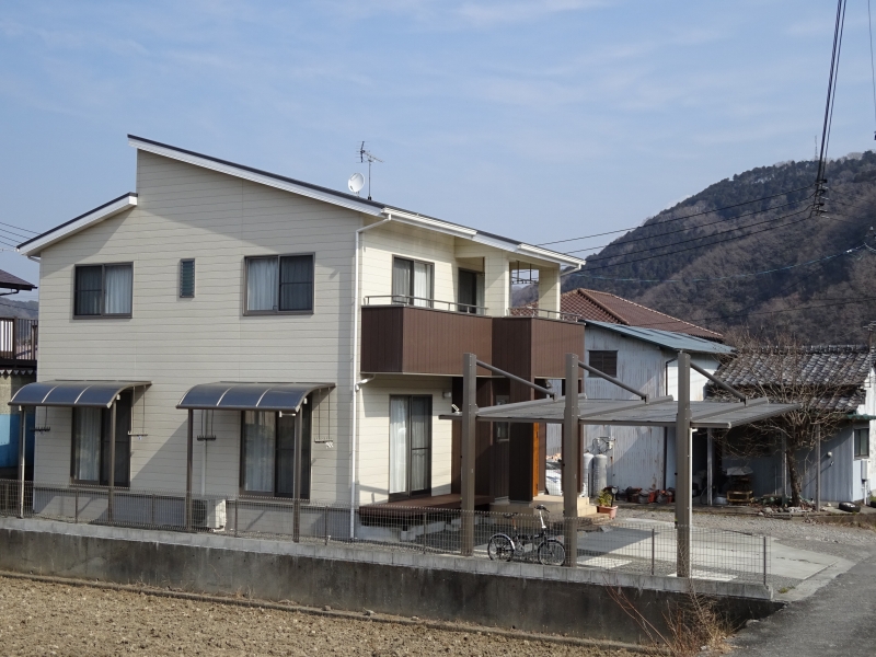 富士市南松野築浅中古住宅