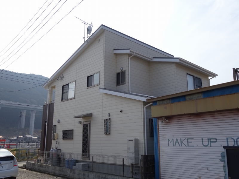 富士市南松野築浅中古住宅