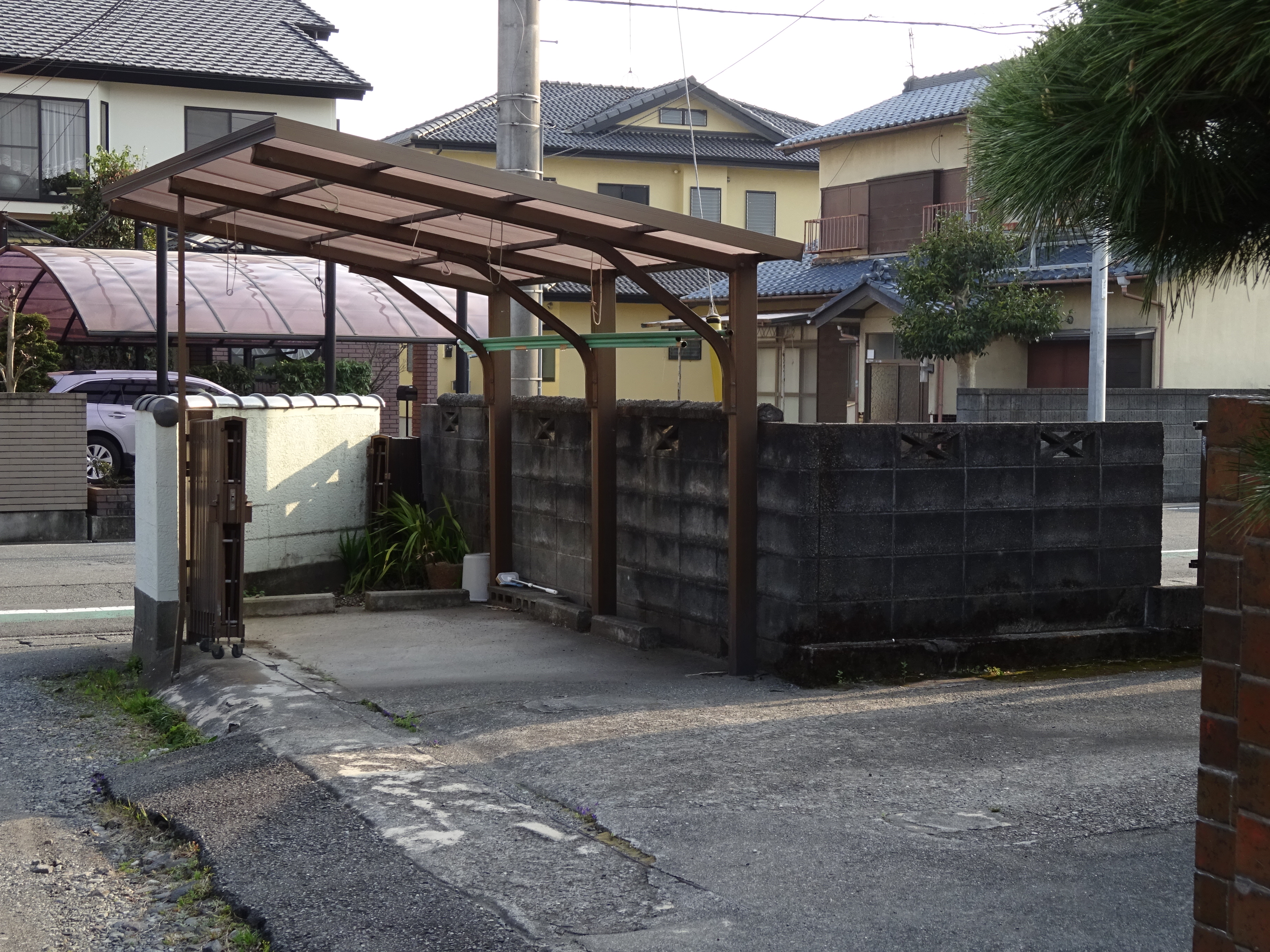 富士市松岡古小屋付き売り土地