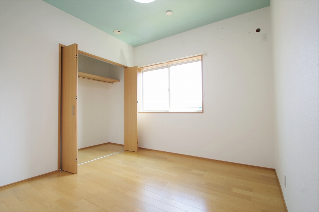 富士市広見東本町築浅中古住宅