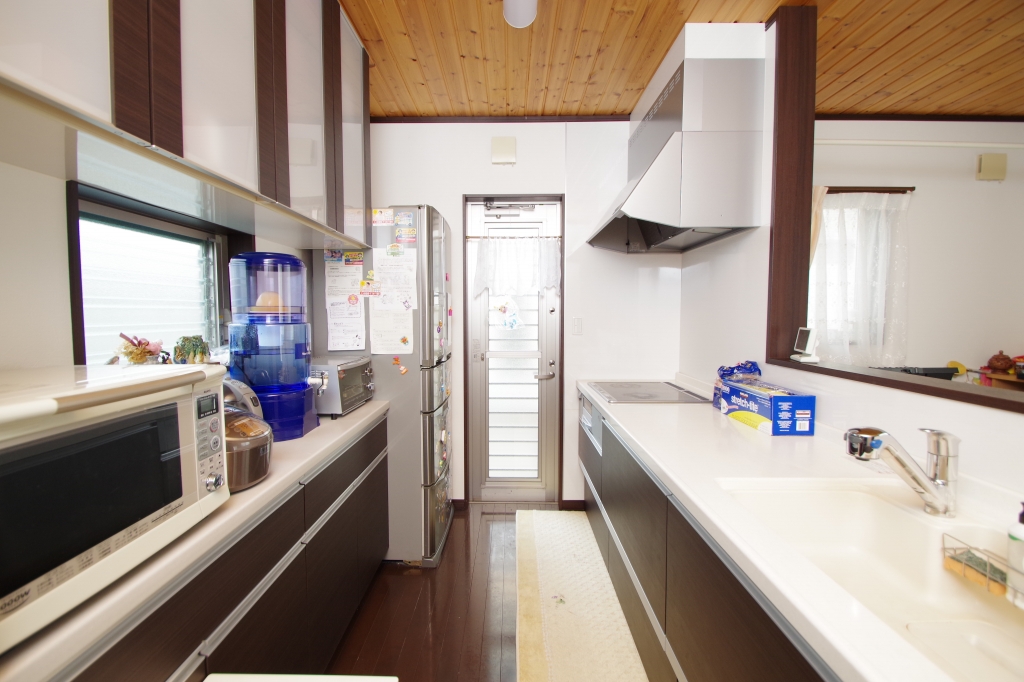 富士市中野築浅中古住宅