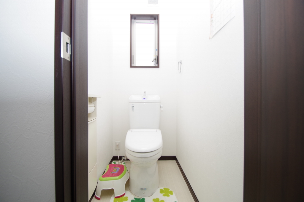 富士市中野築浅中古住宅