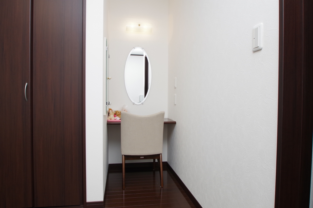 富士市中野築浅中古住宅