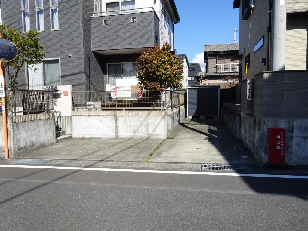 富士市中野築浅中古住宅