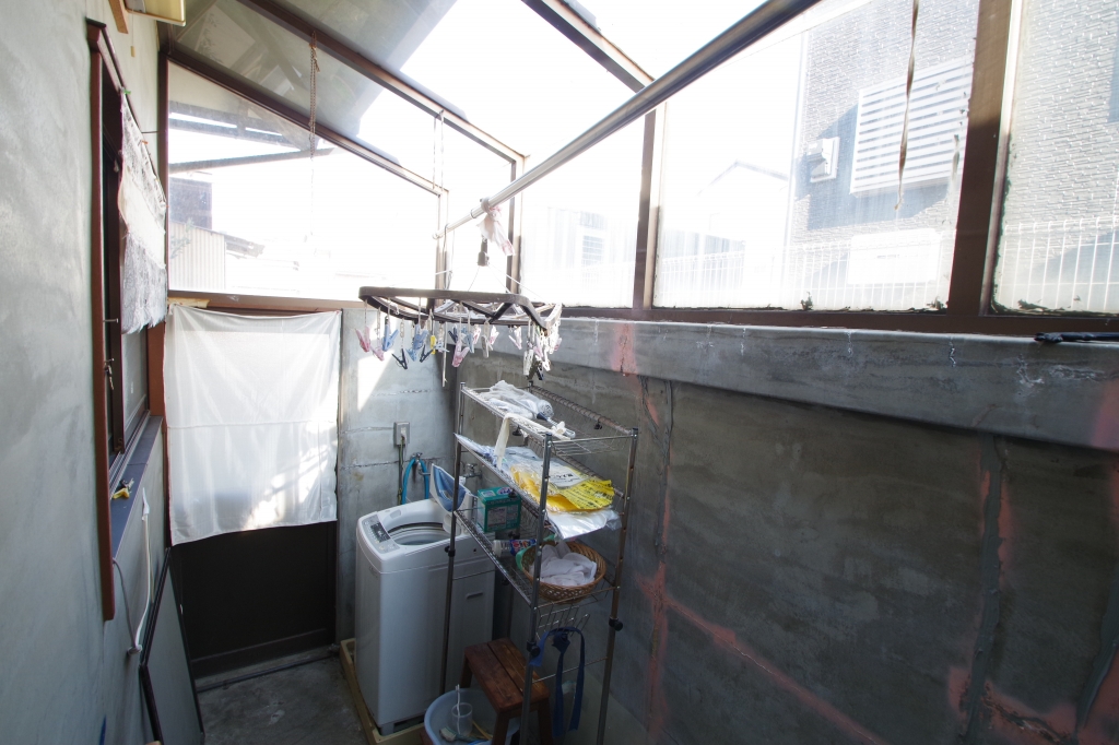 富士市厚原”旅館風の玄関が映える”中古住宅