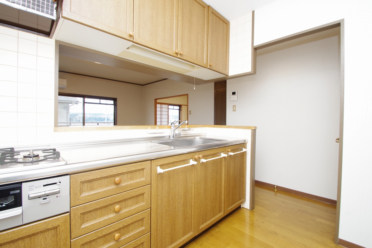 フジヤ小泉マンション2階角部屋