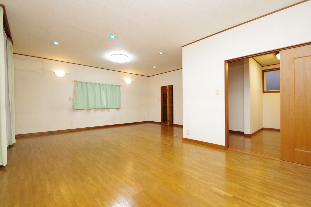 富士市石坂中古住宅2世帯仕様