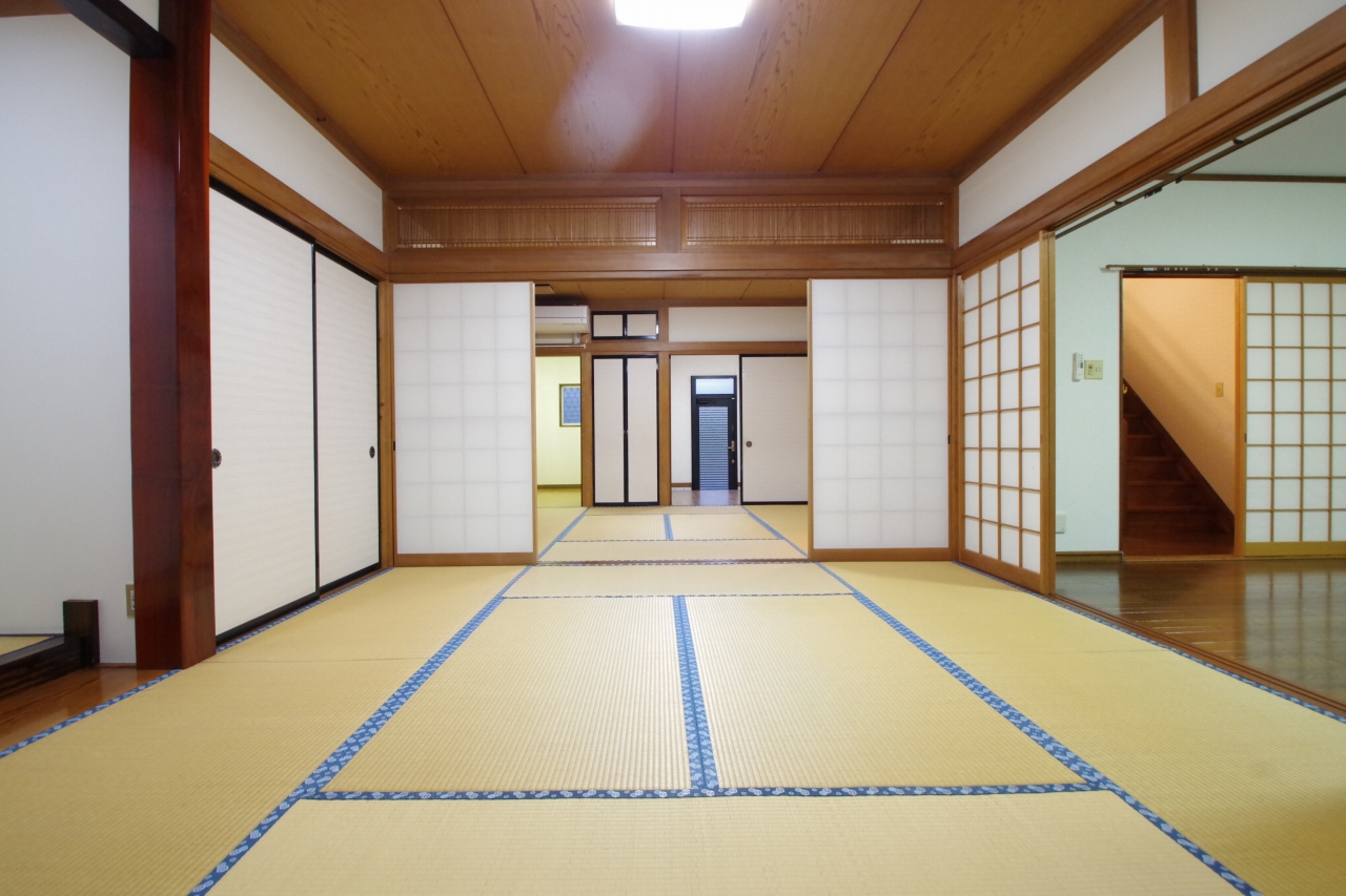 富士市石坂中古住宅2世帯仕様