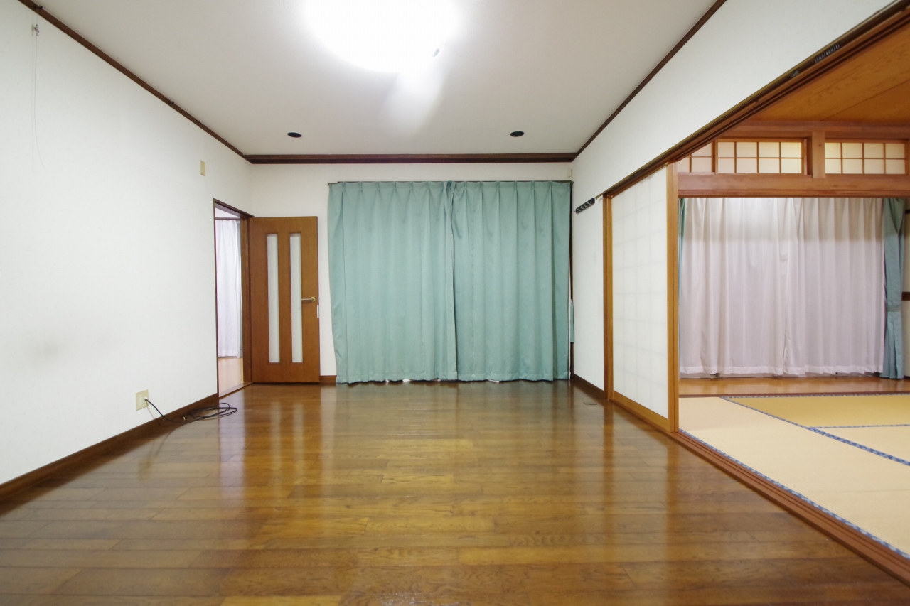 富士市石坂中古住宅2世帯仕様