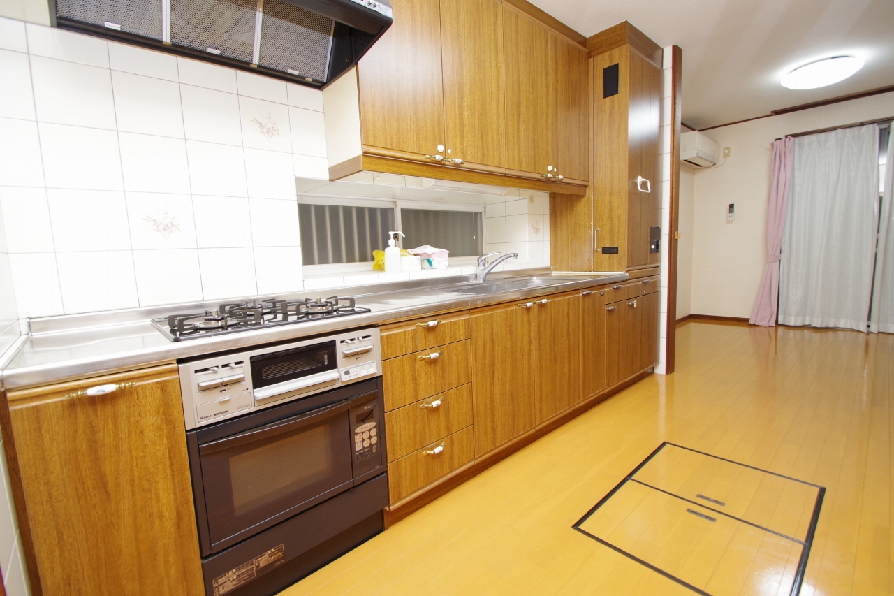 富士市石坂中古住宅2世帯仕様