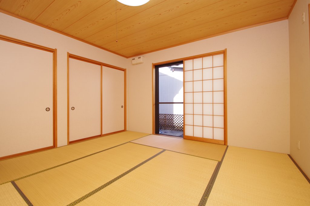 富士市伝法太陽光発電オール電化中古住宅