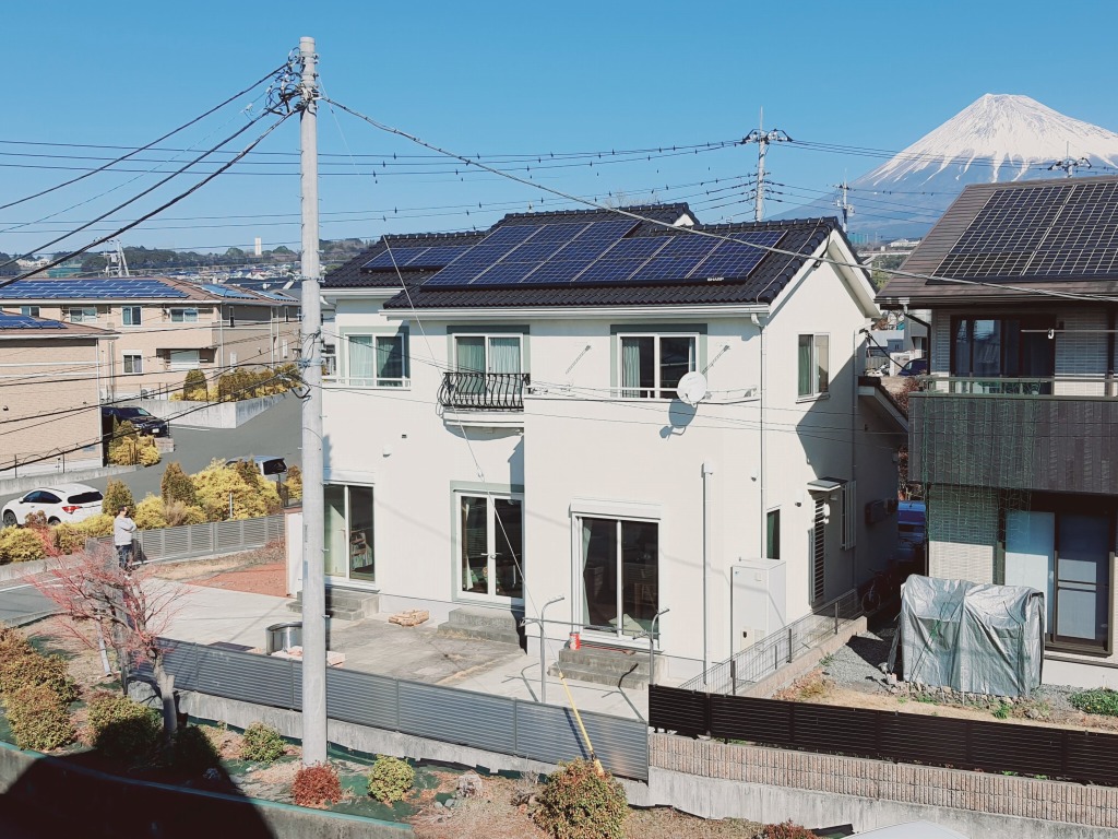 富士市今泉に三井ホーム設計・施工の築浅のデザイナーズハウス登場！！