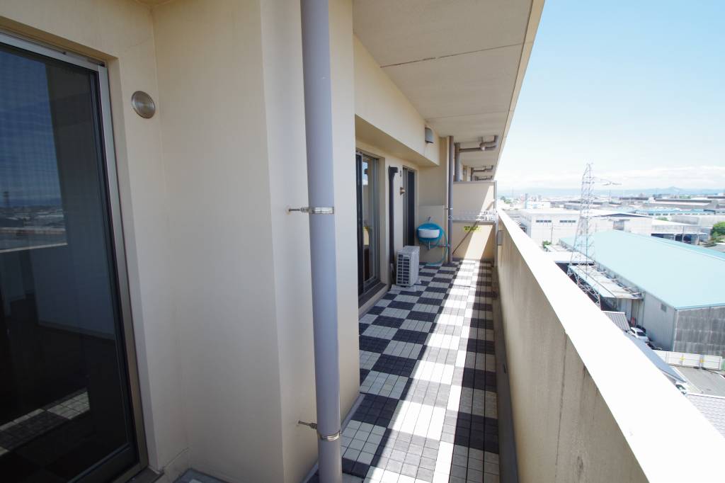 エンブルソレア今泉小前