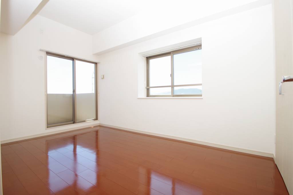 エンブルソレア今泉小前